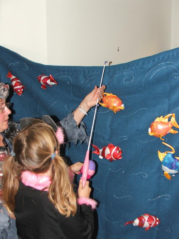 abbott 2006 kid halloween party - klea fishing 